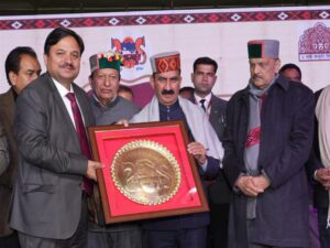 मुख्यमंत्री ने लवी मेले की समापन सांस्कृतिक संध्या में शिरकत की